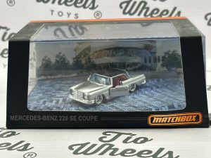 Mercedes Benz 220 SE Coupe