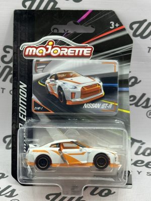 Nissan GT-R