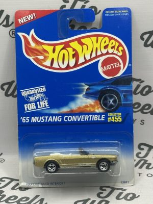Ford Mustang Convertible 1965   Metal, abre capot año 1995