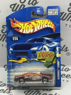 Oldsmobile Aurora   Año 2001